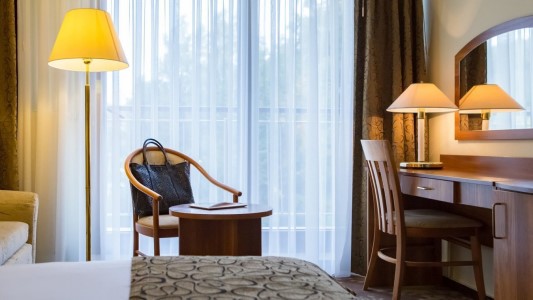 Hotell i bergen i Karpacz, semester på Sněžka