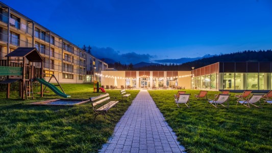 Hotell i bergen i Karpacz, semester på Sněžka